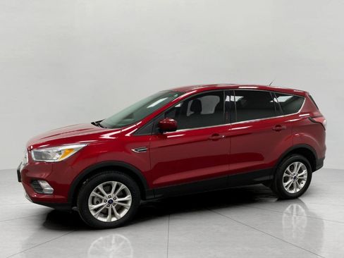 Used 2017 Ford Escape SE image 9
