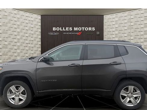 Certified 2022 Jeep Compass Latitude w/ Sun and Sound Group image 7