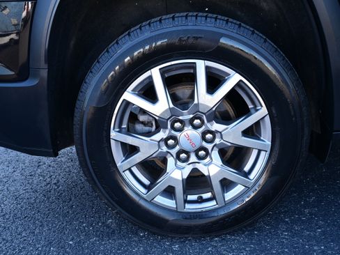 Used 2022 GMC Acadia SLT w/ Preferred Package image 10