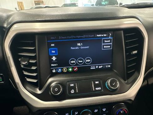 Used 2023 GMC Acadia SLE w/ LPO, Floor Liner Package FWD image 21