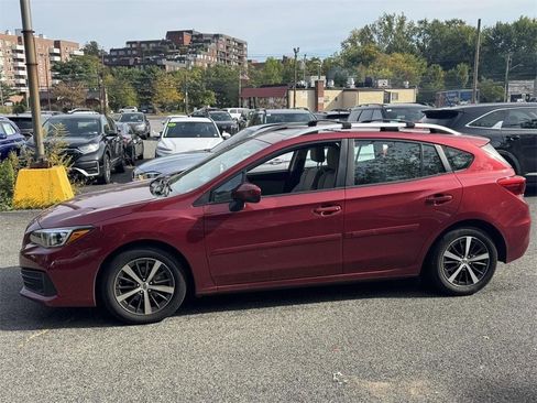 Used 2023 Subaru Impreza Premium image 8