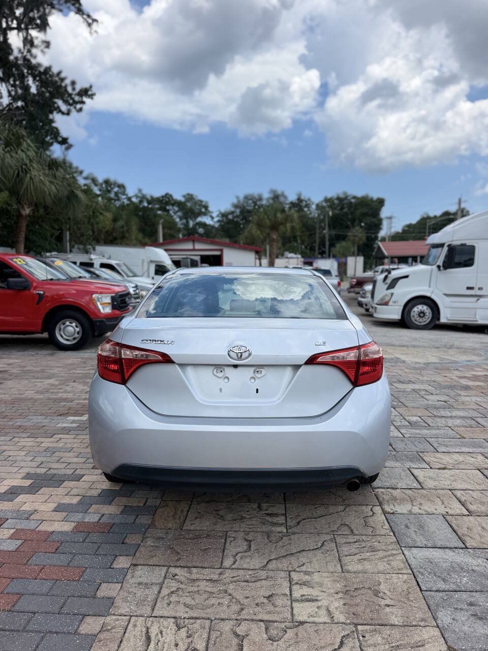 Used 2019 Toyota Corolla LE FWD image 8