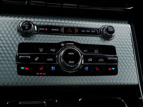 Used 2021 Lincoln Aviator Grand Touring w/ Equipment Group 301A image 22