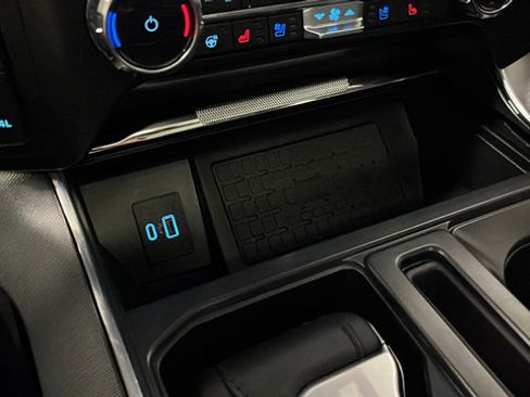 Used 2024 Ford F150 Platinum AWD/4WD image 35
