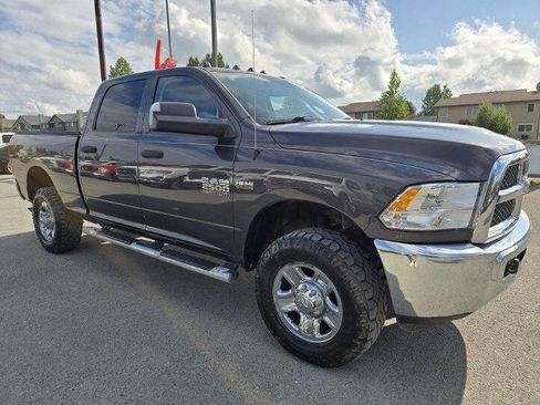 Used 2016 RAM 2500 Tradesman w/ Chrome Appearance Group image 3