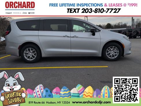 New 2026 Chrysler Voyager LX image 2