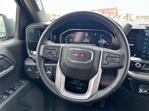 Certified 2024 GMC Sierra 1500 SLT image 9