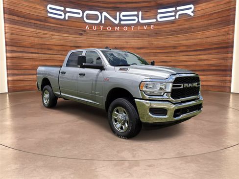 Used 2022 RAM 2500 Tradesman AWD/4WD image 9