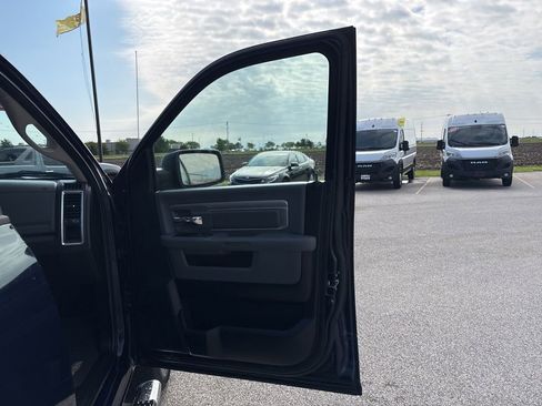 Used 2013 RAM 1500 Big Horn AWD/4WD image 17