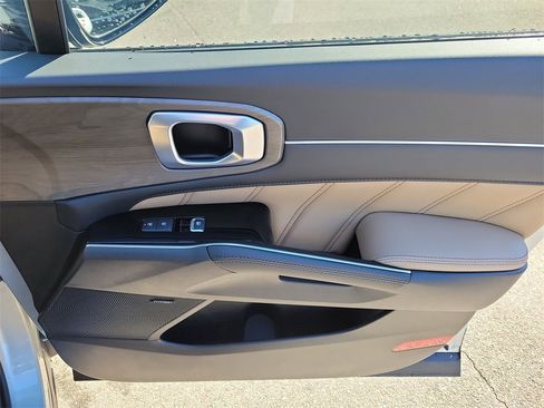 New 2026 Kia Sorento SX Prestige image 10