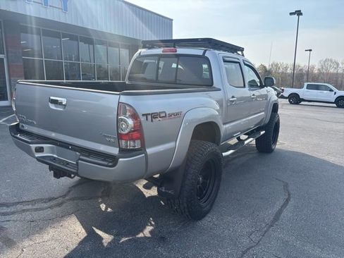 Used 2014 Toyota Tacoma 4x4 Double Cab w/ TRD Sport Package image 6