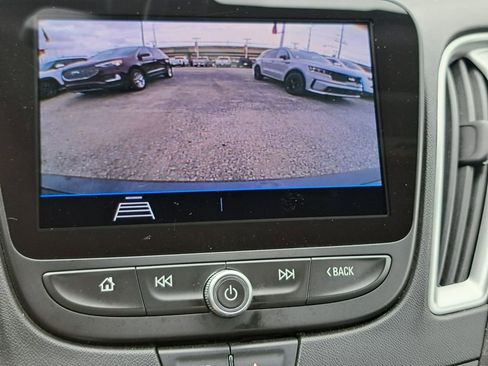 Used 2020 Chevrolet Malibu LS image 11