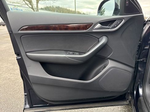 Used 2015 Audi Q3 2.0T Premium Plus w/ Driver Assistance Package image 20