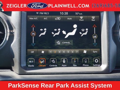 Used 2022 Jeep Wrangler Unlimited Sahara AWD/4WD image 19
