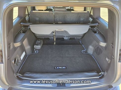 Certified 2025 Lexus GX 550 w/ Accessory Package (CT) image 16