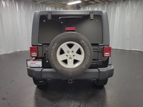 Used 2017 Jeep Wrangler Unlimited Sport w/ Quick Order Package 24S AWD/4WD image 8
