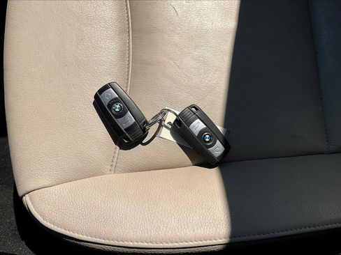 Used 2011 BMW 328i Sedan RWD image 33