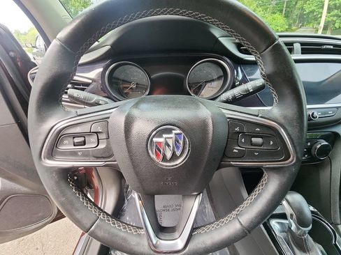 Used 2023 Buick Encore GX Preferred w/ Cold Weather Comfort Package FWD image 16