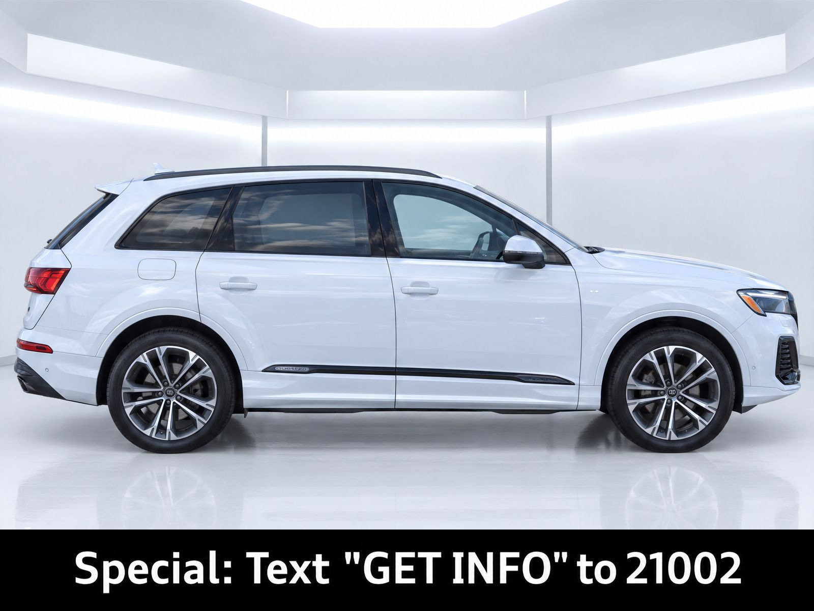 Used 2025 Audi Q7 2.0T Premium w/ Convenience Plus Package AWD/4WD image 8