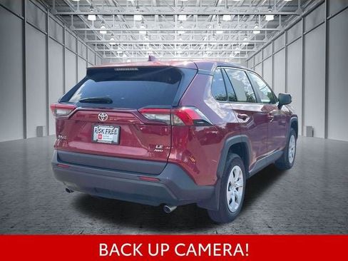 Used 2025 Toyota RAV4 LE AWD/4WD image 8
