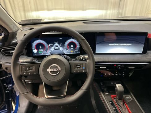 New 2025 Nissan Kicks SR image 3