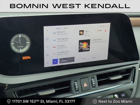 Used 2025 Lexus ES 350 w/ Premium Package image 20