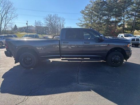 Used 2024 RAM 3500 Laramie w/ Night Edition image 6