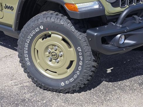 New 2026 Jeep Gladiator Willys AWD/4WD image 4
