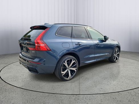 Used 2023 Volvo XC60 B5 Ultimate w/ Protection Package Premier image 4