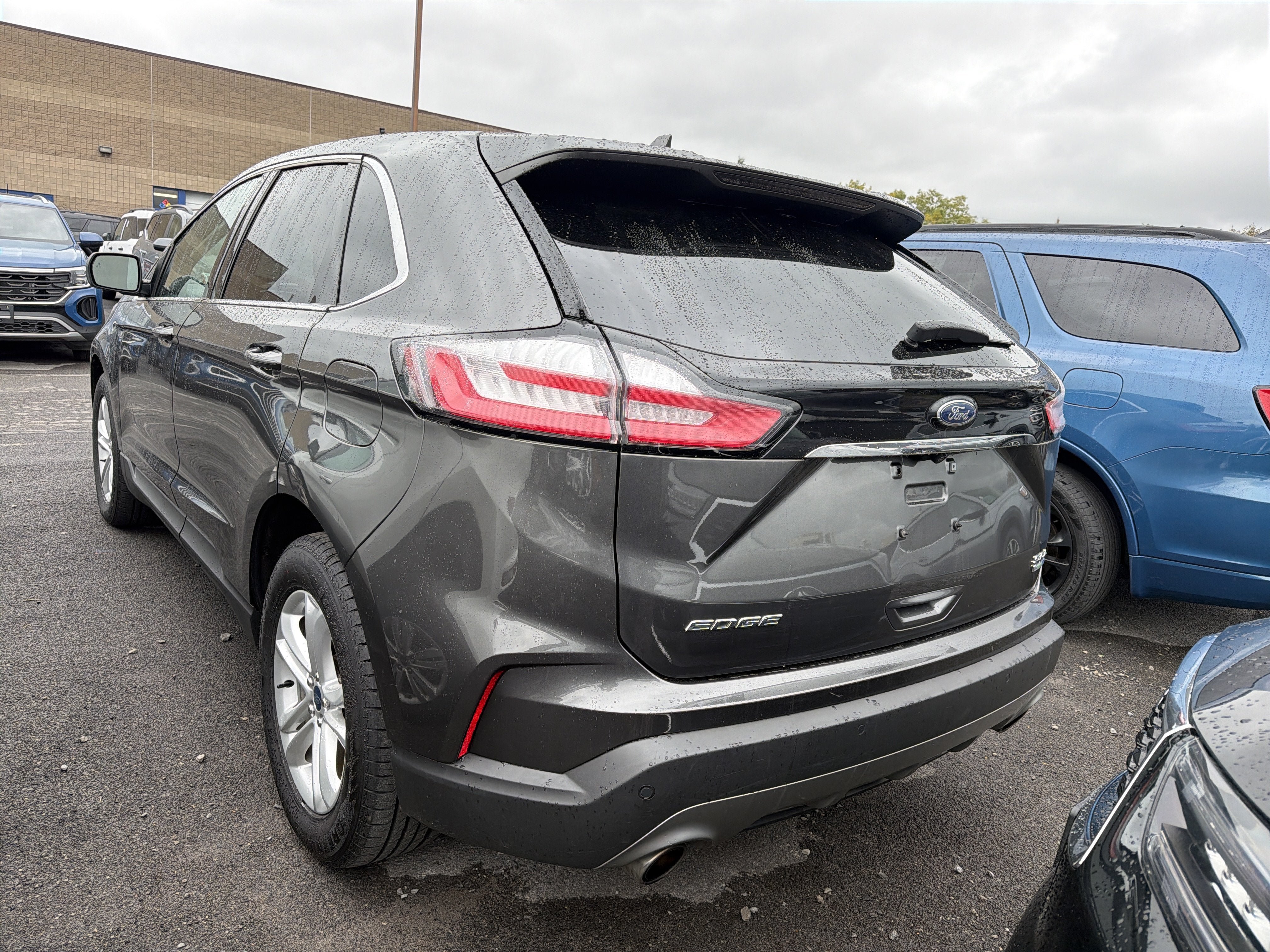 Used 2019 Ford Edge SEL w/ Equipment Group 201A AWD/4WD image 5