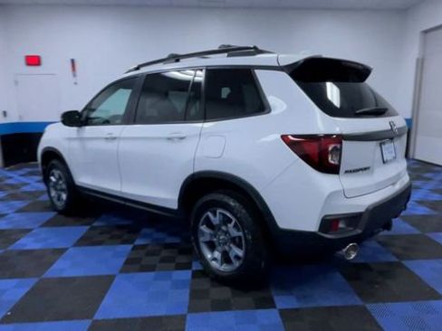 Certified 2023 Honda Passport TrailSport image 6