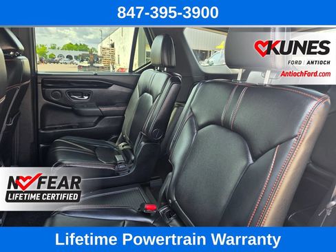 Used 2025 Honda Pilot TrailSport image 20
