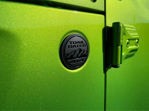 New 2025 Jeep Gladiator Sport image 11