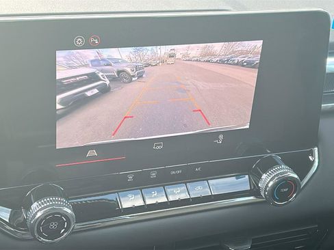 New 2025 GMC Canyon Elevation image 23