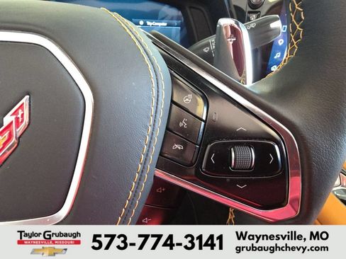Used 2025 Chevrolet Corvette Stingray Preferred Cpe w/ Z51 Performance Package RWD image 18