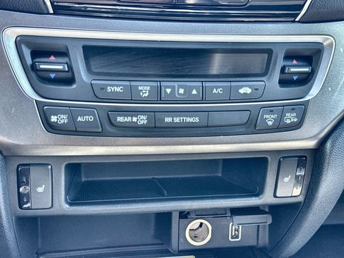 Used 2023 Honda Passport EX-L image 17