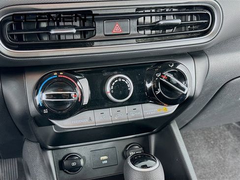 Used 2022 Hyundai Kona SEL image 22