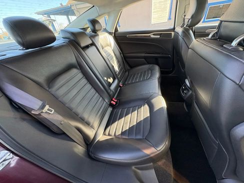 Used 2013 Ford Fusion SE image 13