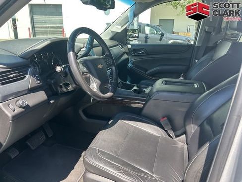 Used 2018 Chevrolet Tahoe LT image 2