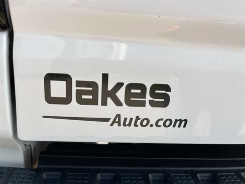 Used 2021 GMC Sierra 2500 SLT w/ SLT Convenience Package image 38