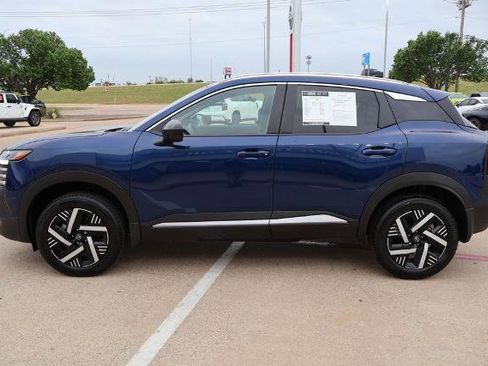 Certified 2026 Nissan Kicks SV w/ Charging Package FWD image 2
