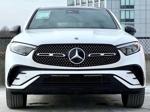 Certified 2024 Mercedes-Benz GLC 300 4MATIC image 3