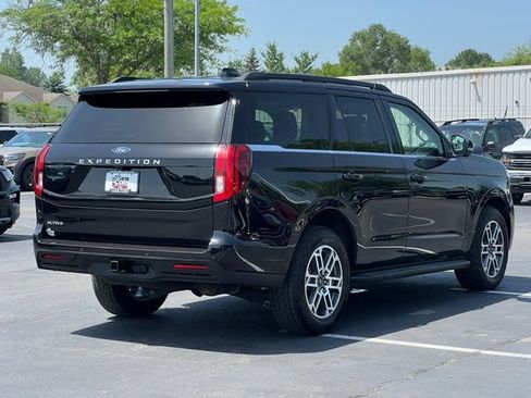 Certified 2025 Ford Expedition Active AWD/4WD image 54