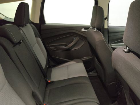 Used 2018 Ford Escape SE w/ Ford Safe & Smart Package FWD image 19