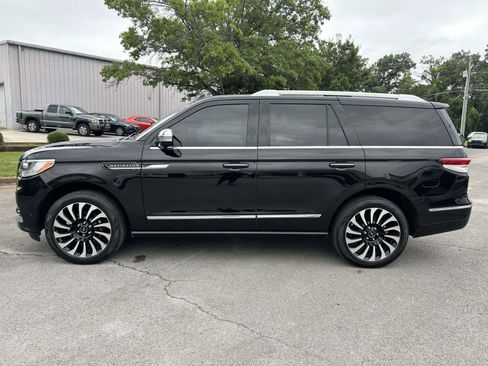 Certified 2022 Lincoln Navigator Black Label AWD/4WD image 8