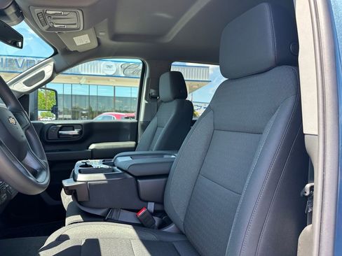 New 2026 Chevrolet Silverado 2500 Custom w/ Custom Value Package AWD/4WD image 20