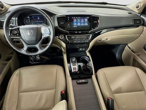 Used 2020 Honda Pilot Touring image 23