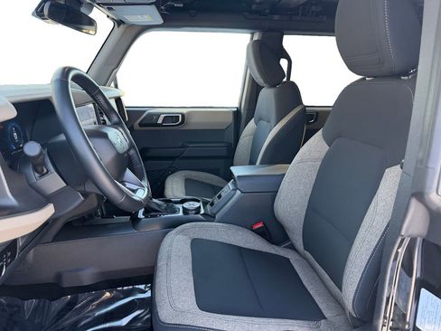 Used 2025 Ford Bronco Big Bend image 15