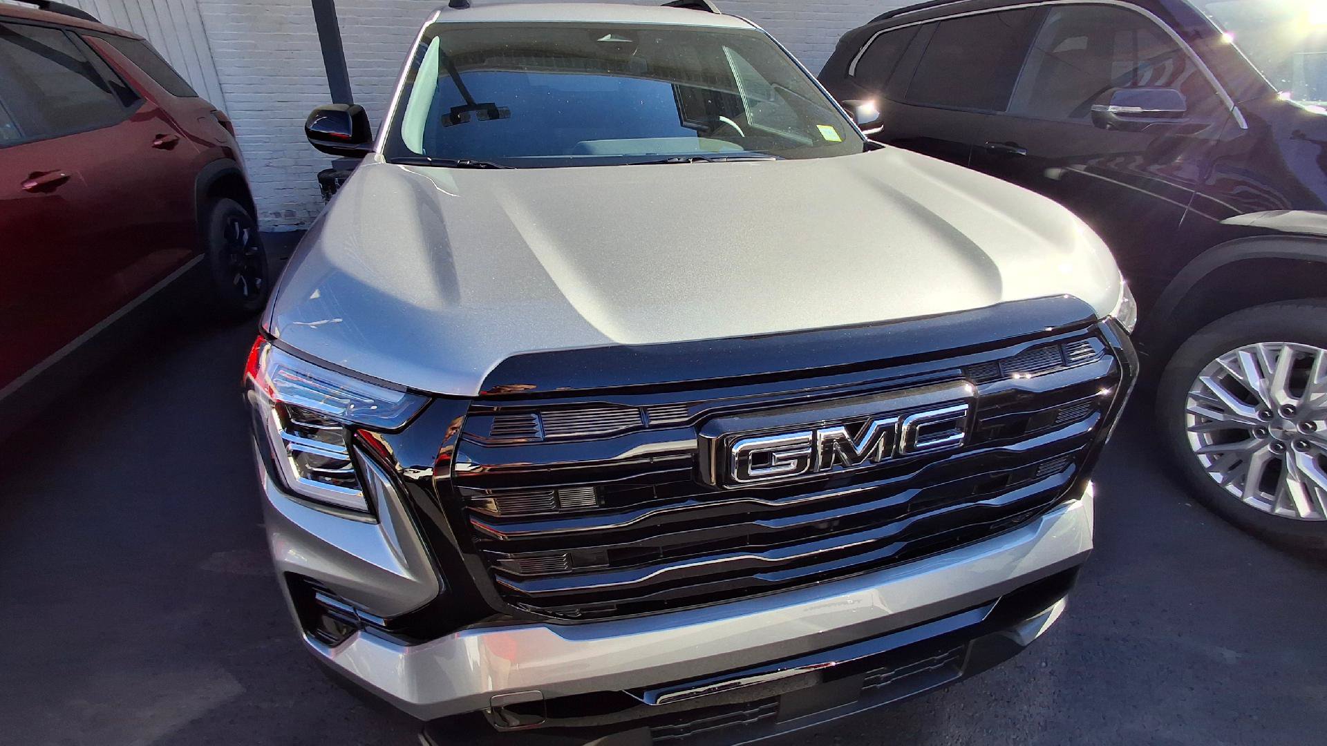 New 2027 GMC Terrain Elevation w/ Elevation Premium Package AWD/4WD image 2