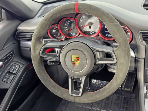 Used 2015 Porsche 911 Carrera 4S image 21